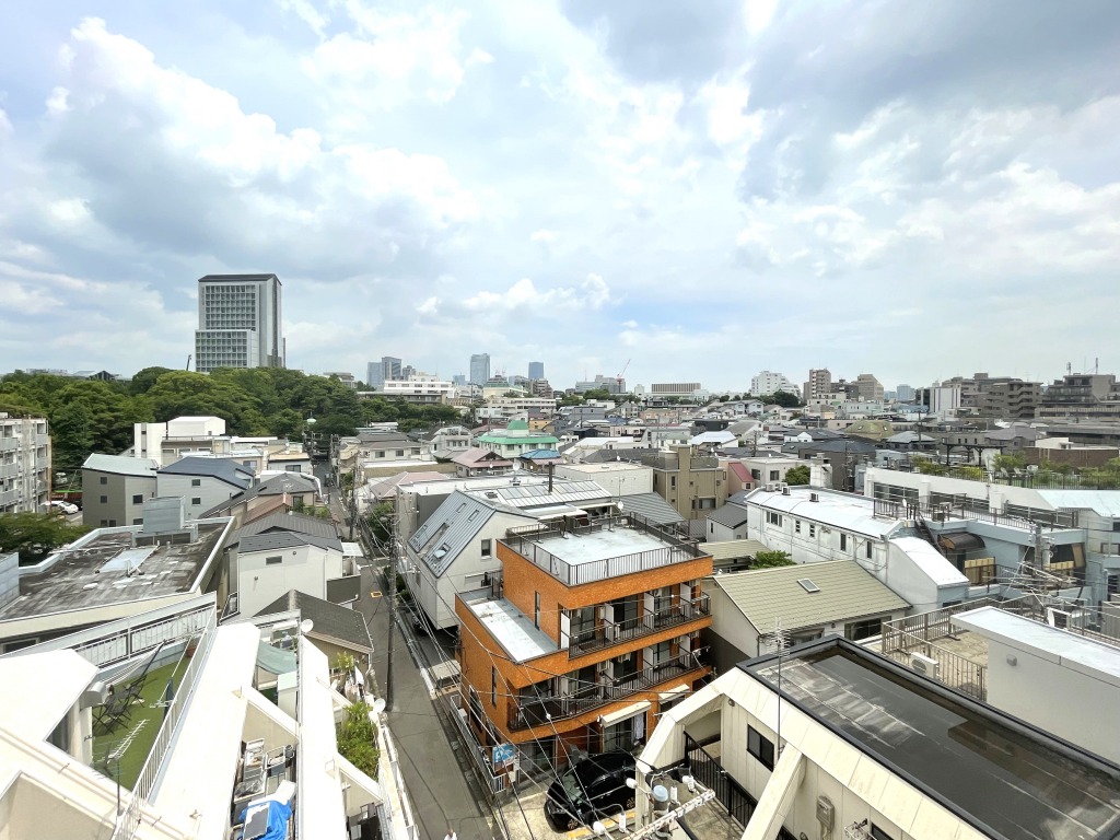 シャトレー渋谷 7階・8階｜「渋谷」駅徒歩10分。渋谷と恵比寿の中間に位置。都心を一望する最上階のメゾネットタイプ。サンルーム付き。