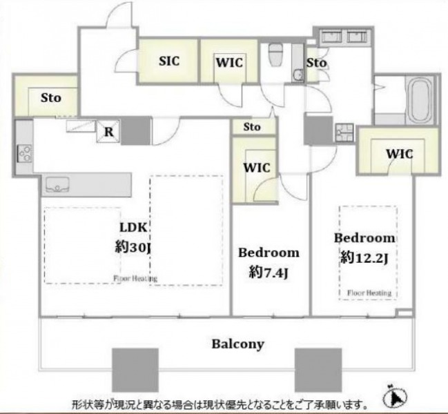 【間取り：2LDK】専有面積130.59㎡、南向きワイドスパンのバルコニー面積は広々25.02㎡。床暖房付きの約30帖の大型LDKに、約12.2帖と約7.4帖のそれぞれウォークインクローゼット付きの洋室があり、廊下にウォークインクローゼットと納戸、玄関にはシューズインクローゼットを備えた収納も充実したゆとりある間取りです。
