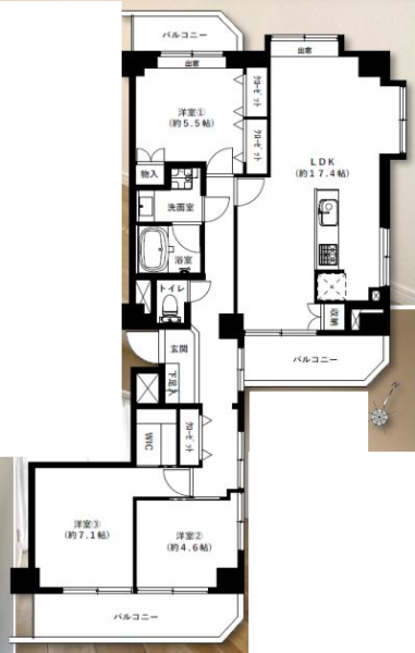 【間取り:3LDK】専有面樹84.35㎡、バルコニー面積16.57㎡。約17.4帖のLDKに、CL付きの約5.5帖、約4.6帖、WIC付きの約7.1帖の洋室があります。居室には全てバルコニーに隣接し、3面採光があり、廊下にまで採光が入る開放感のある間取りです。
