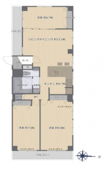 【間取り:3LDK】専有面積86.09㎡。約13.1帖のリビングダイニングキッチンに約9.8帖・約7.6帖・約6.7帖の洋室があり、それぞれにクローゼットを備えています。南と東向きのバルコニーがあり、陽当たり・通風良好な住戸です。