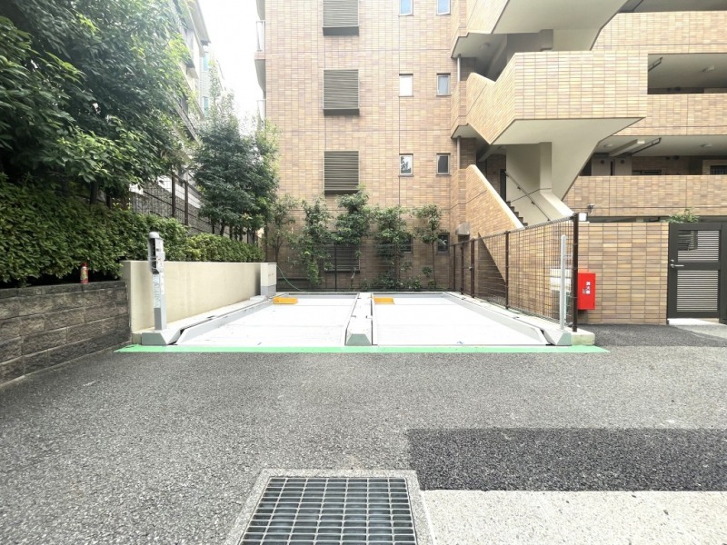 【駐車場】敷地内にある機械式駐車場です。