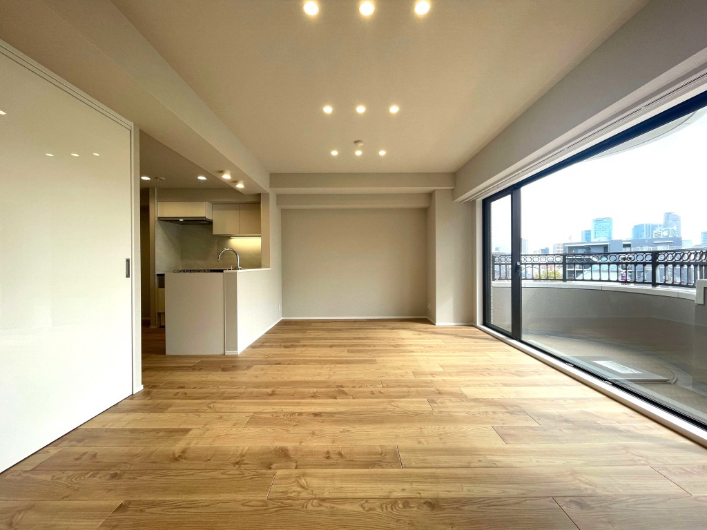 朝日マンション駒場 4階｜「駒場東大前」駅徒歩4分、駅近で穏やかな暮らしが叶う。2023年大規模修繕工事済、コンシェルジュサービスあり。陽当たり良好な南東向き住戸
