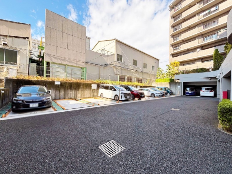 【駐車場】敷地内にある機械式駐車場です。