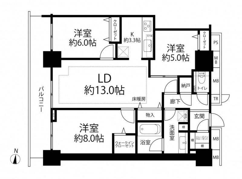 【間取り:3LDK】専有面積80.82㎡、バルコニー面積11.95㎡、トランクルーム面積0.36㎡。床暖房付きの約13.0帖のリビングダイニングキッチンに、ウォークインクローゼット付きの約8.0帖、クローゼット付きの約6.0帖と約5.0帖の洋室があります。廊下に納戸、玄関にシューズインクローゼット、トランクルーム住戸付設で収納も豊富。陽当たり・眺望良好な住戸です。