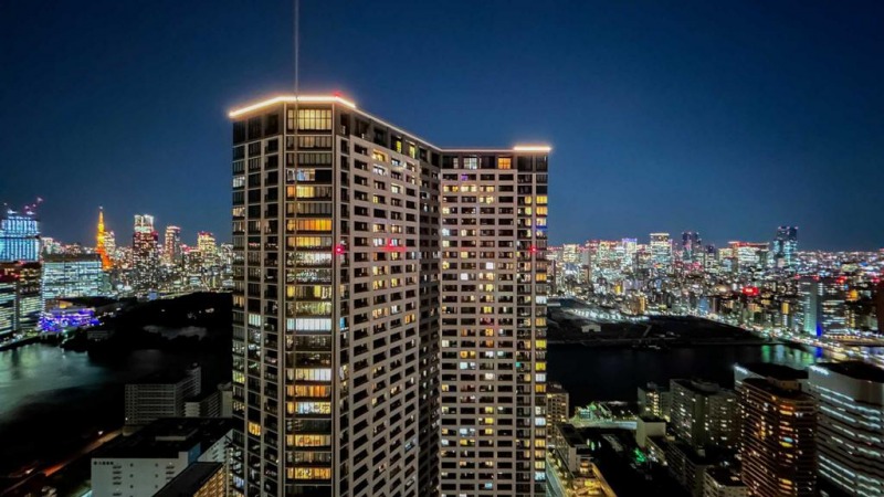 【住戸からの眺望】一面に広がる街の明かりが水面に映り、風に揺れる佳景もウォーターフロントのならではの眺望です。