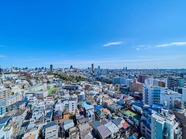 ソプラタワー 18階｜「池尻大橋」駅徒歩8分。代官山・中目黒・渋谷を日常に。自然と都市文化が調和する青葉台レジデンス。120㎡超、L字バルコニーのプレミアム住戸