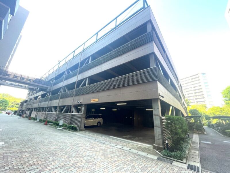 【駐車場】敷地内にある自走式立体駐車場です。