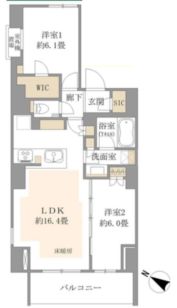 【間取り：2LDK】専有面積63.83㎡、バルコニー面積7.11㎡。床暖房敷設の約16.4帖のリビングダイニングキッチンに、ウォークインクローゼット付きの約6.1帖、クローゼット付きの約6.0帖の洋室があり、リビングやキッチン、洗面室に収納、玄関にシューズインクローゼットを備え、収納も充実しています。陽当たり良好な南東向き角住戸です。